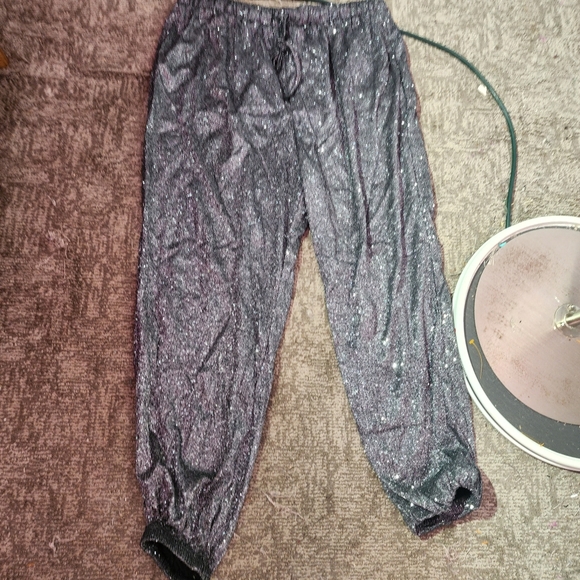 **3/20 shein silver glitter elastic jogger pants plus size 1x - Picture 1 of 5